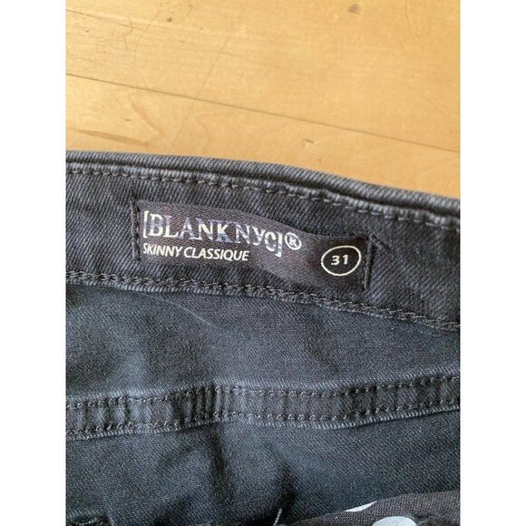 BLANKNYC Bnwot Pearl Embellished Raw Hem Skinny Jeans Sz 31 - Picture 5 of 8